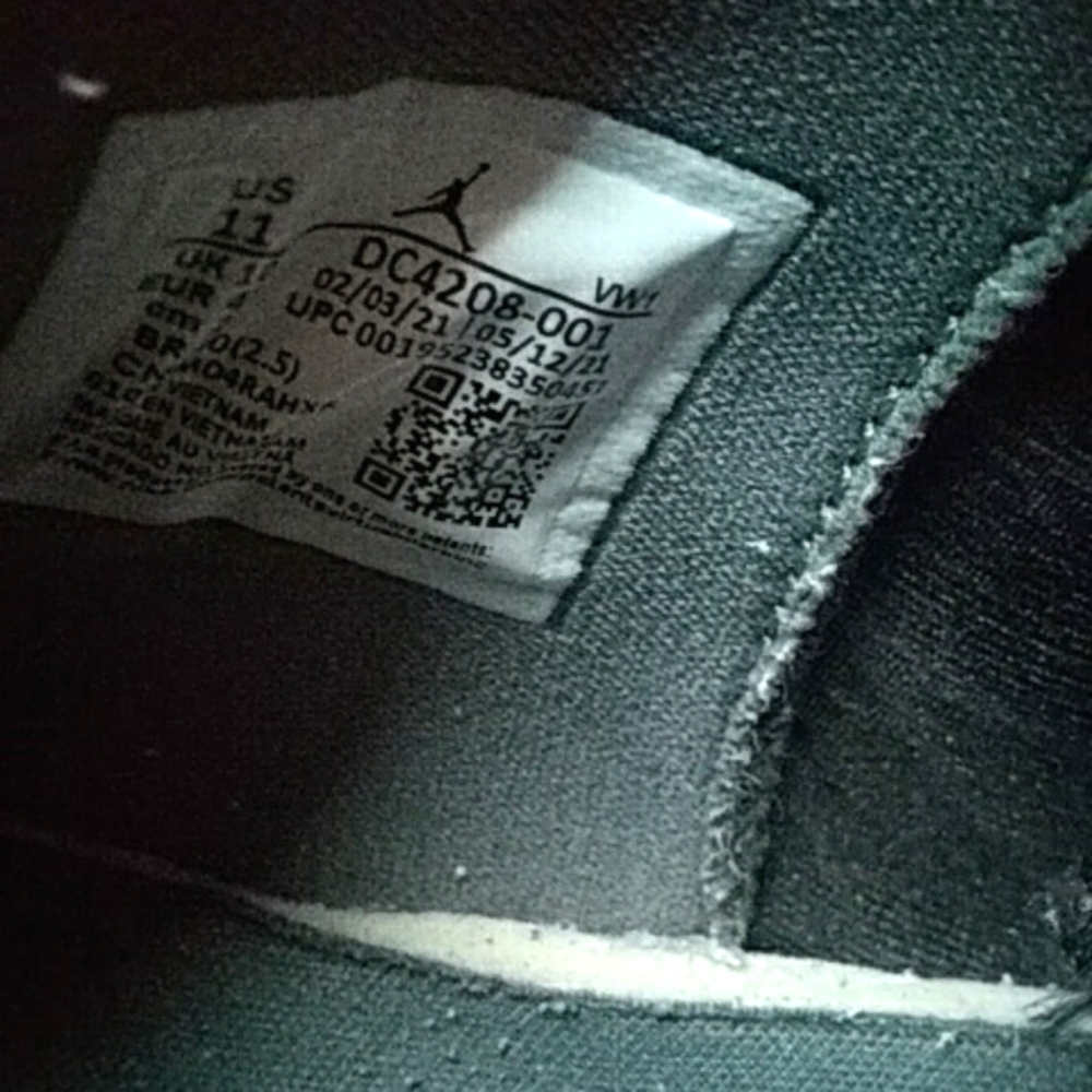 Jordan shoes. - Picture 5 of 6